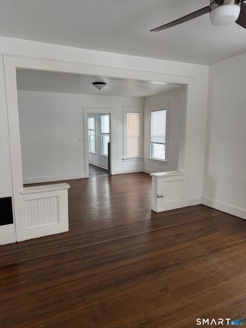 31 Winthrop Street, Meriden, CT 06451