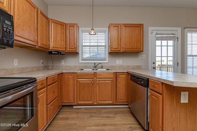 100 Autumn Ridge Drive, Pikeville, NC 27863