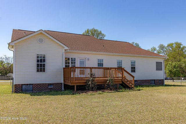 100 Autumn Ridge Drive, Pikeville, NC 27863