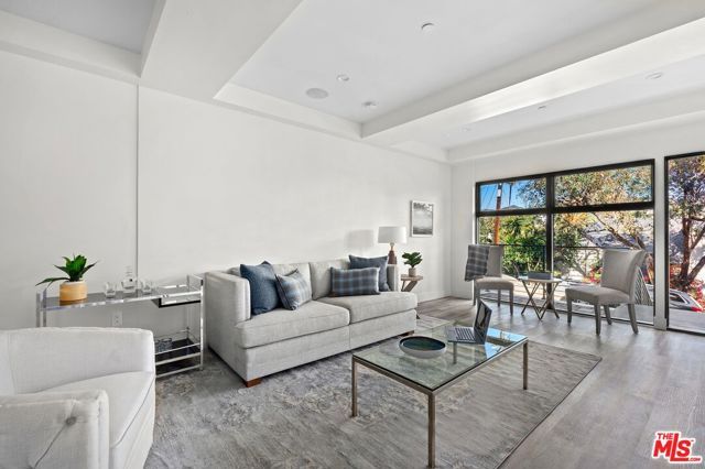 2311 Vasanta Way, Los Angeles, CA 90068