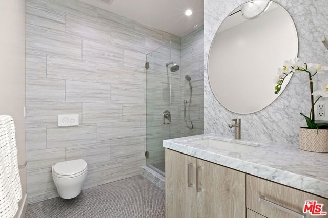 2311 Vasanta Way, Los Angeles, CA 90068