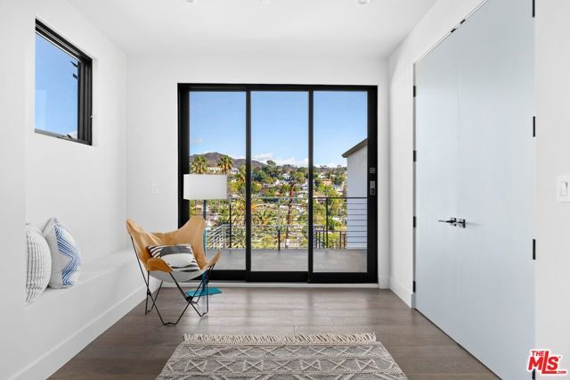 2311 Vasanta Way, Los Angeles, CA 90068