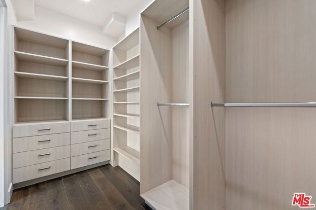 2311 Vasanta Way, Los Angeles, CA 90068