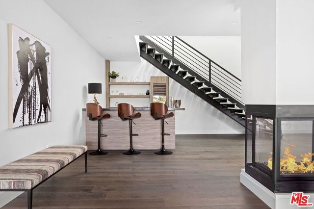 2311 Vasanta Way, Los Angeles, CA 90068