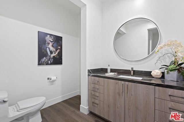 2311 Vasanta Way, Los Angeles, CA 90068