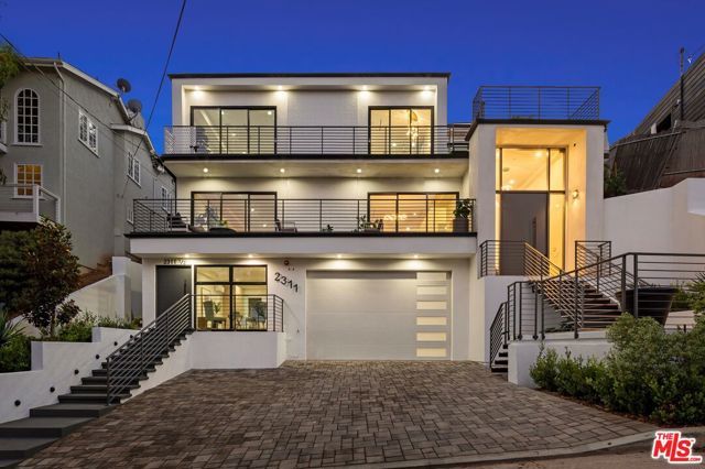 2311 Vasanta Way, Los Angeles, CA 90068