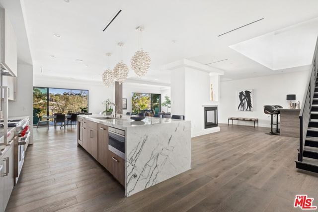 2311 Vasanta Way, Los Angeles, CA 90068