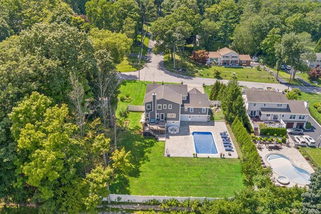 1922 Glenrock Street, Yorktown Heights, NY 10598