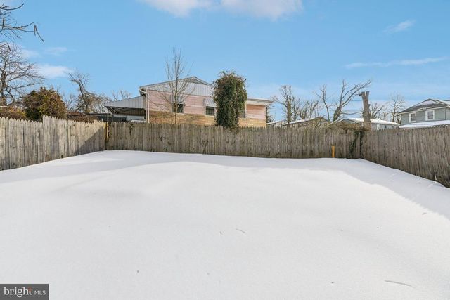 6003 SEAT PLEASANT DR, Capitol Heights, MD 20743