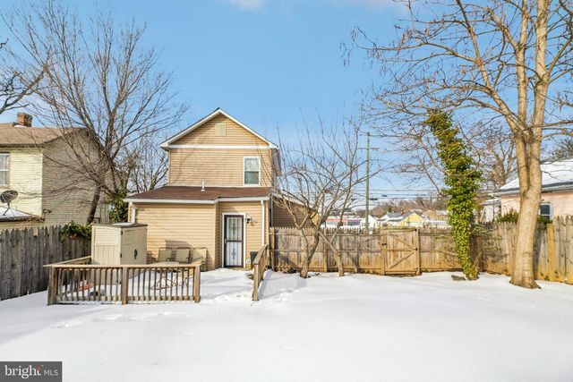 6003 SEAT PLEASANT DR, Capitol Heights, MD 20743