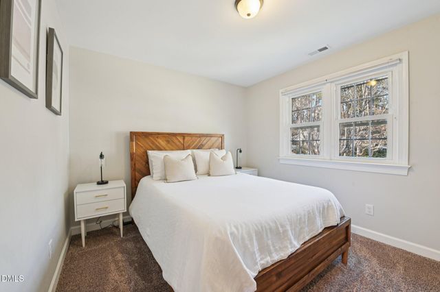 108 Parkcanyon Lane, Cary, NC 27519