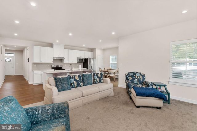 1218 CITY VIEW LN, Fredericksburg, VA 22401