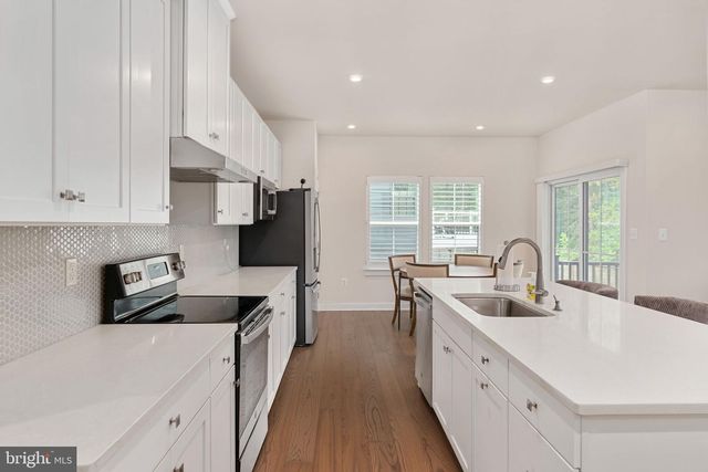 1218 CITY VIEW LN, Fredericksburg, VA 22401