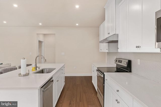 1218 CITY VIEW LN, Fredericksburg, VA 22401
