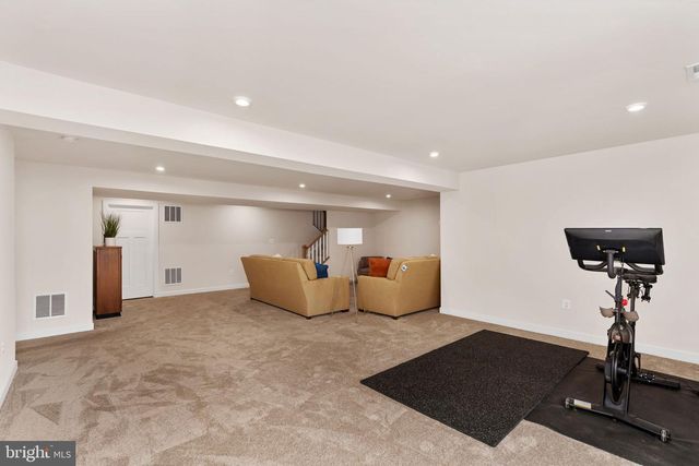 1218 CITY VIEW LN, Fredericksburg, VA 22401