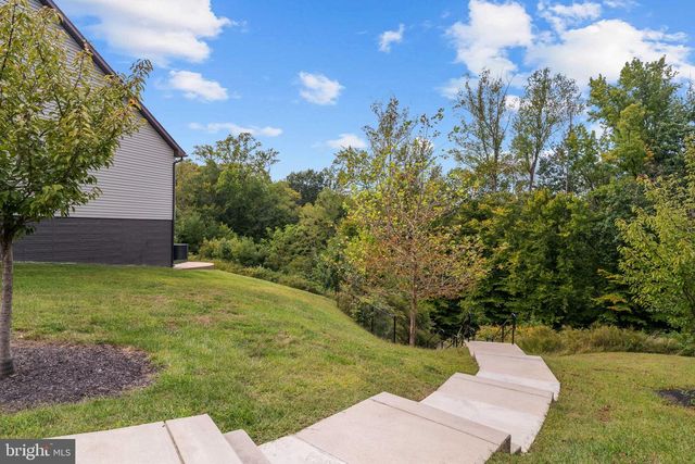 1218 CITY VIEW LN, Fredericksburg, VA 22401