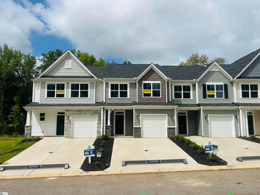 207 Spartina Court, Spartanburg, SC 29307