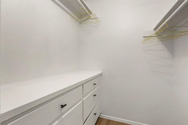 2000 Glen Allen ST 6, Austin, TX 78704