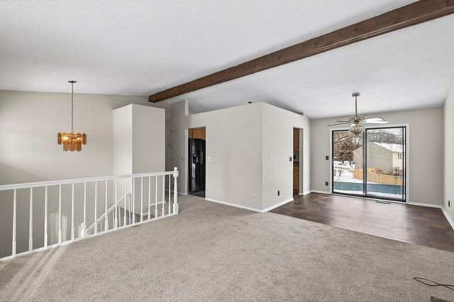 7062 Sherwood Road, Woodbury, MN 55125