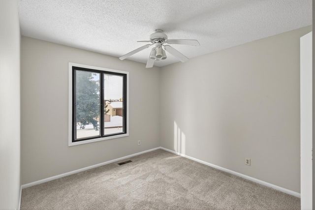 7062 Sherwood Road, Woodbury, MN 55125