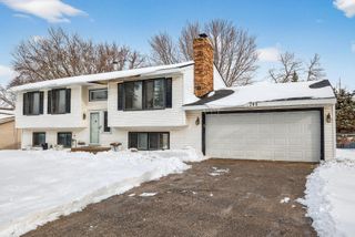 7062 Sherwood Road, Woodbury, MN 55125