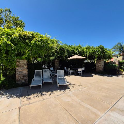 9902 Del Surf Ln, Elk Grove, CA 95757