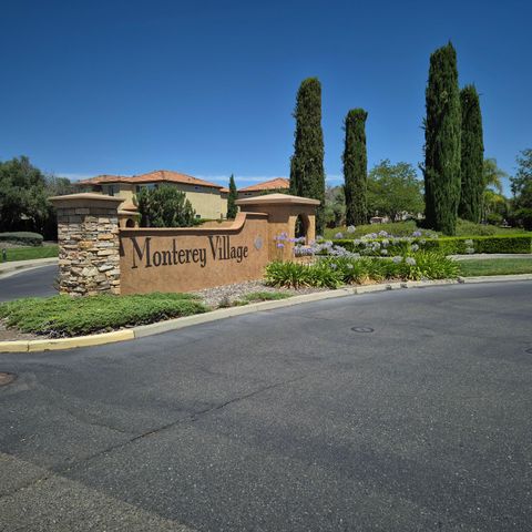9902 Del Surf Ln, Elk Grove, CA 95757