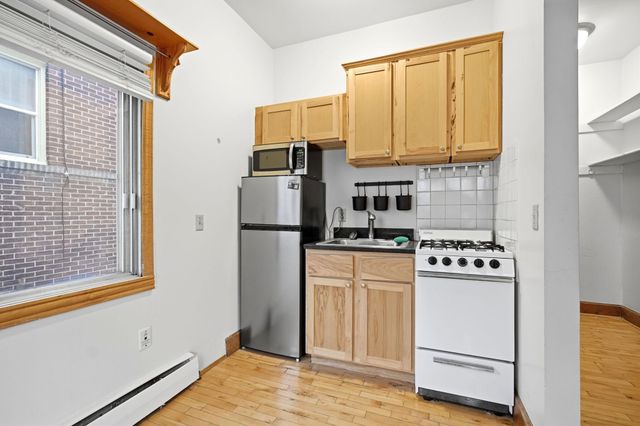 1913 Emerson Avenue 102, Minneapolis, MN 55408