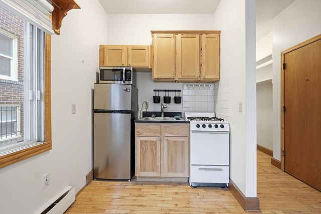 1913 Emerson Avenue 102, Minneapolis, MN 55408