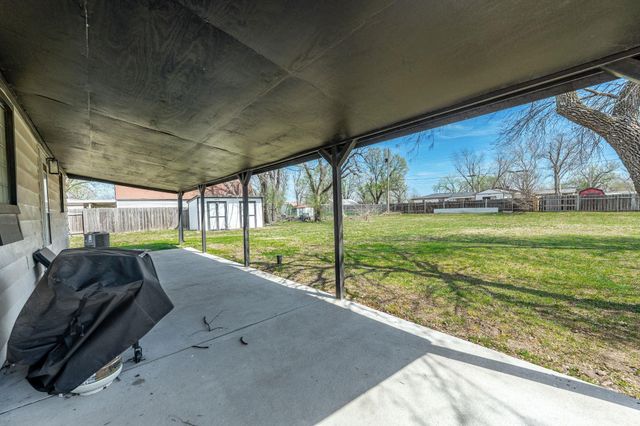 912 N Anna St, Wichita, KS 67212