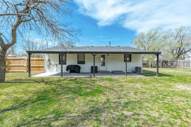 912 N Anna St, Wichita, KS 67212