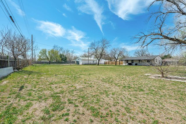 912 N Anna St, Wichita, KS 67212