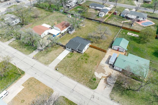 912 N Anna St, Wichita, KS 67212