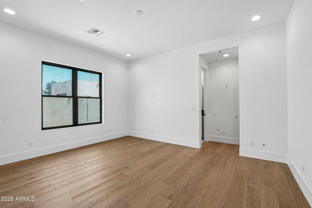6128 E SWEETWATER Avenue, Scottsdale, AZ 85254
