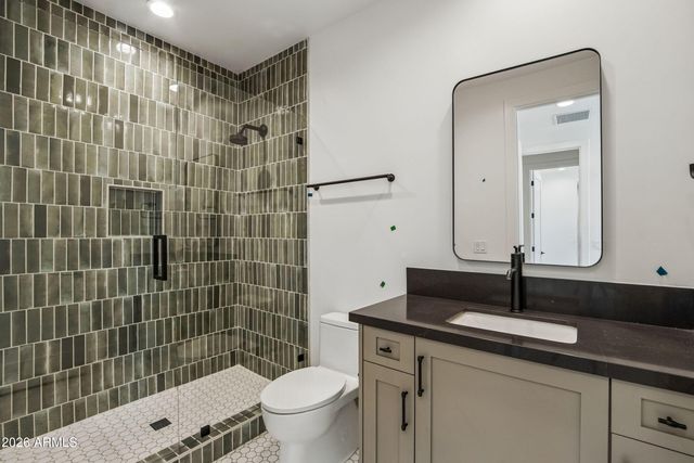 6128 E SWEETWATER Avenue, Scottsdale, AZ 85254
