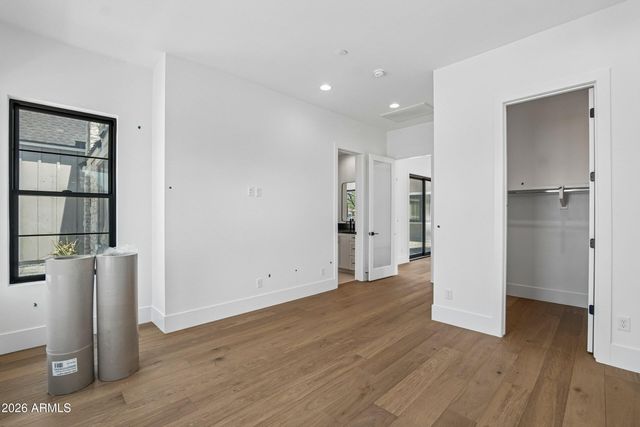 6128 E SWEETWATER Avenue, Scottsdale, AZ 85254