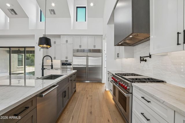6128 E SWEETWATER Avenue, Scottsdale, AZ 85254