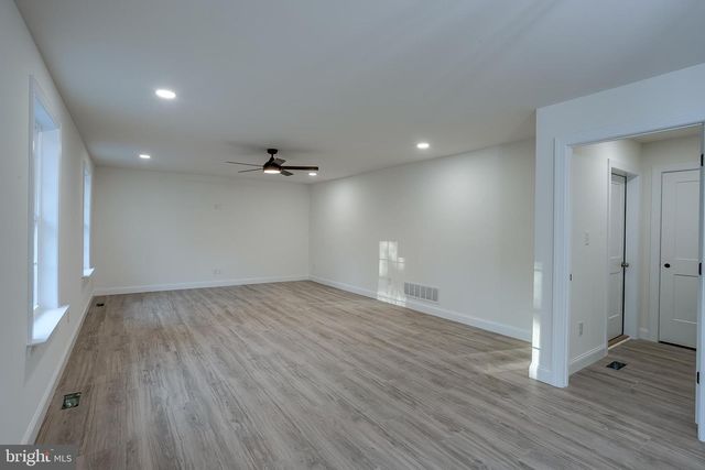 1427 WILLIAMSTOWN ERIAL RD, Sicklerville, NJ 08081