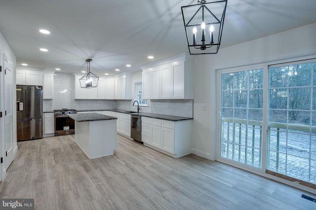 1427 WILLIAMSTOWN ERIAL RD, Sicklerville, NJ 08081