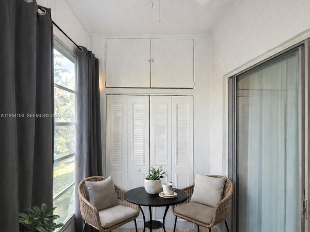 4731 NW 10th Ct 210, Plantation, FL 33313