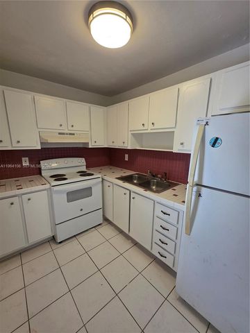 4731 NW 10th Ct 210, Plantation, FL 33313