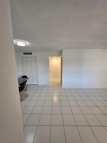 4731 NW 10th Ct 210, Plantation, FL 33313