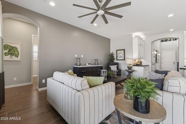 4260 E JONES Street, Gilbert, AZ 85295