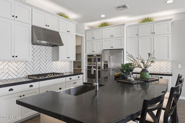 4260 E JONES Street, Gilbert, AZ 85295