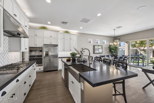 4260 E JONES Street, Gilbert, AZ 85295