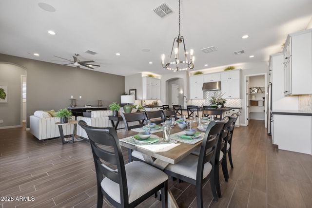 4260 E JONES Street, Gilbert, AZ 85295