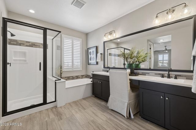 4260 E JONES Street, Gilbert, AZ 85295