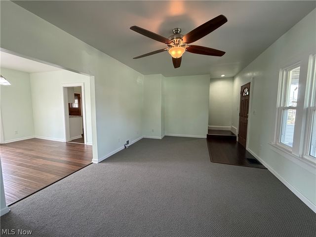 9612 Park Heights Avenue, Garfield Heights, OH 44125