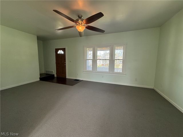 9612 Park Heights Avenue, Garfield Heights, OH 44125