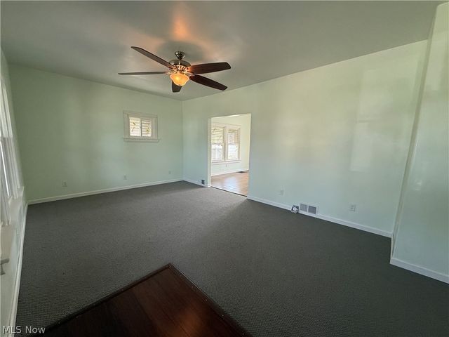 9612 Park Heights Avenue, Garfield Heights, OH 44125